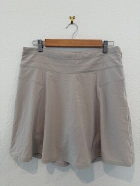 Athleta All Day Skort in Light Taupe